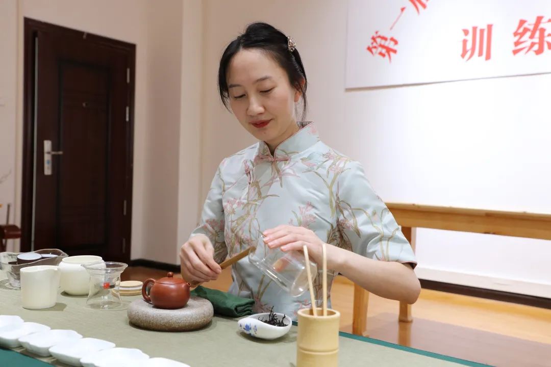 首届国赛将开，湖北茶艺代表整装待发