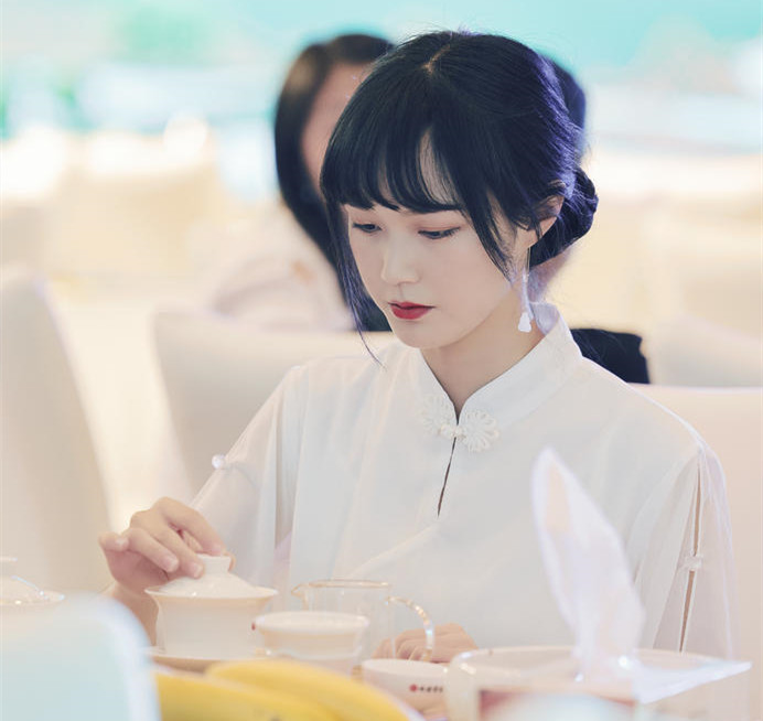 “论百山 品真味” —七彩云南庆沣祥2021品牌发布及经销商大会成功举行