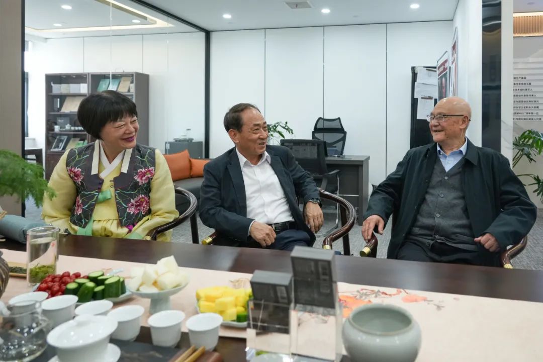 千年茶脉一线牵：杨胜伟与河成柱总领事的中韩茶文化对话..